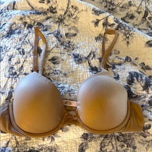 SOLD Victoria Secret Body by Victoria Tan Wire Bra Size 34B GUC
